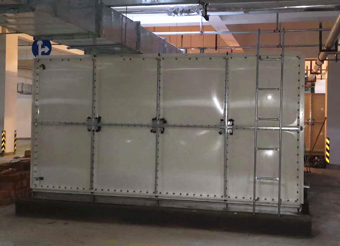 玻璃鋼水箱和SMC玻璃鋼水箱的區(qū)別