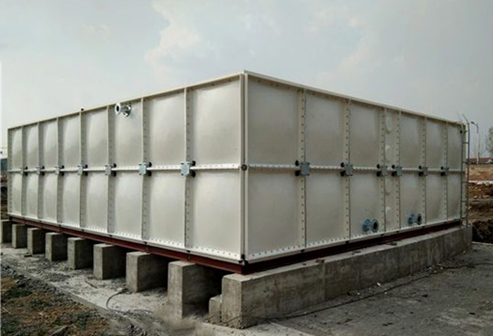 玻璃鋼水箱板結構及性能試驗
