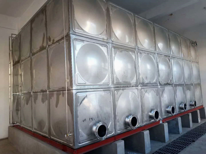 制作不銹鋼水箱，內(nèi)部構(gòu)造應(yīng)注意哪些細(xì)節(jié)？