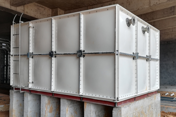 玻璃鋼水箱法蘭怎樣安裝