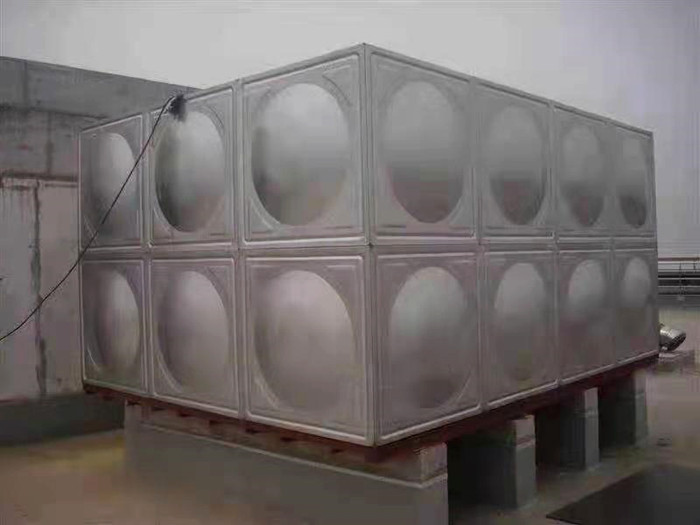 怎樣設計制作方型不銹鋼水箱的承重