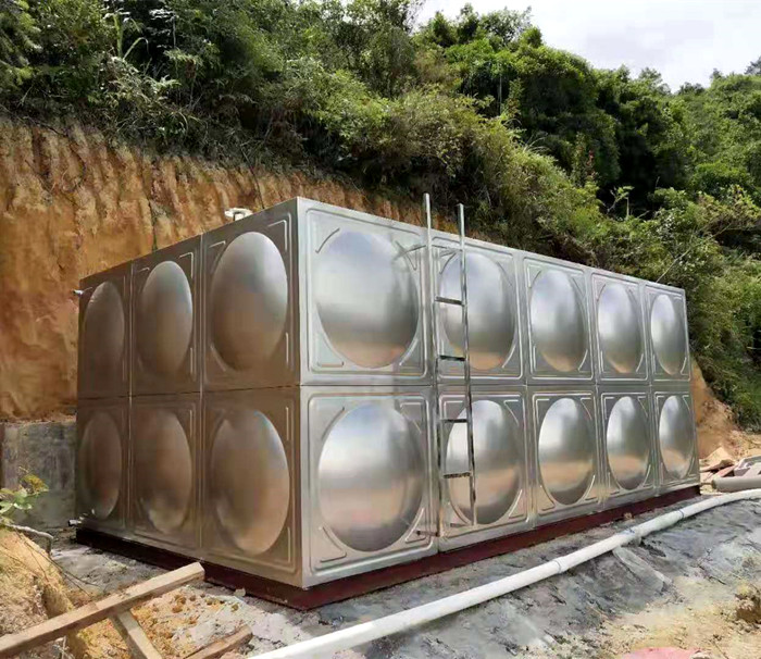 如何選擇不同容量的不銹鋼水箱