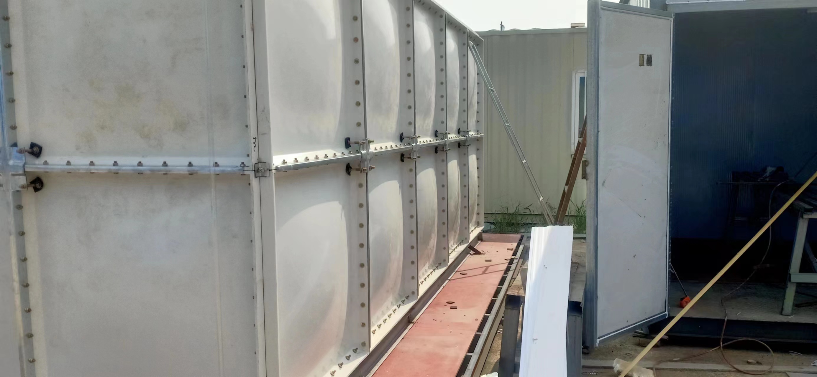 濟(jì)南16立方玻璃鋼水箱