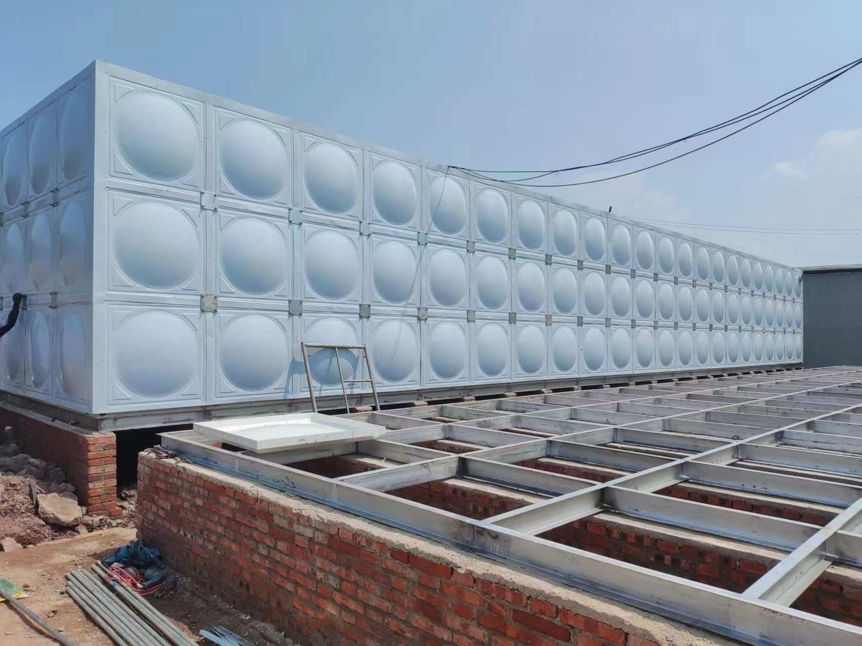 煙臺(tái)玻璃鋼保溫水箱